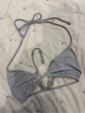 NWOT Frankie’s Bikinis triangle string bikini top